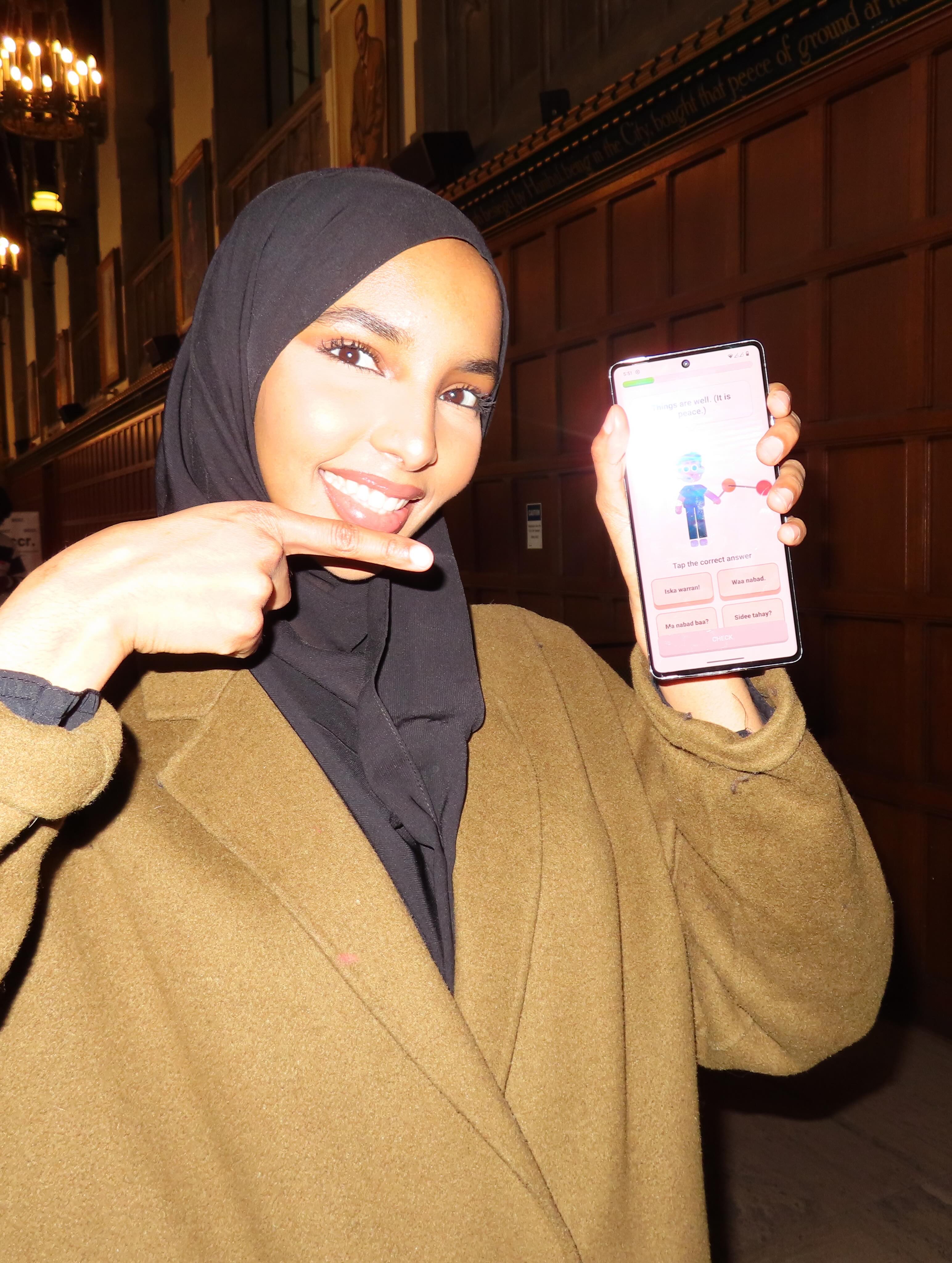 A user showing Afkaa on their phone